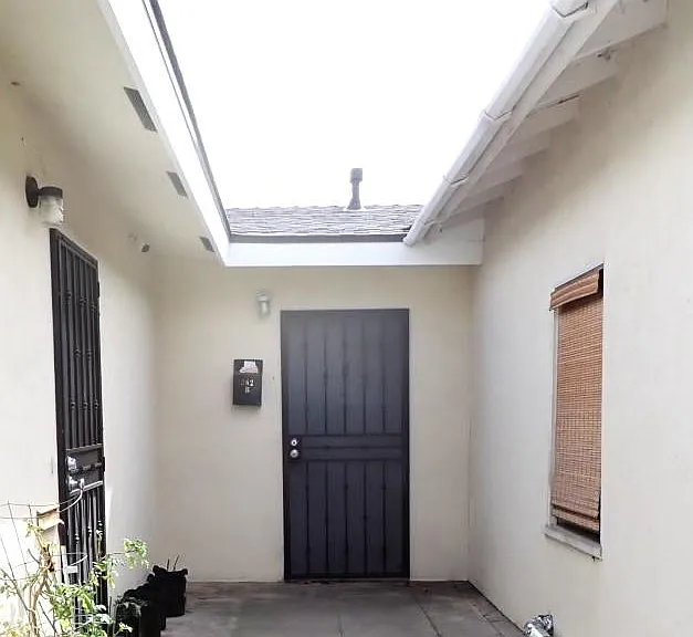 262 N Palm Ave #B — Photo 1