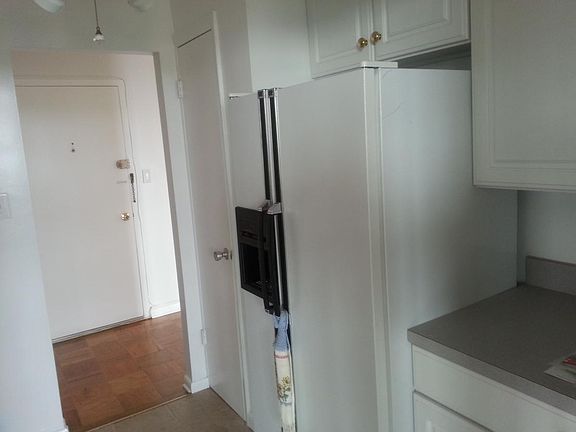 3rd image of 4343 Lee Hwy APT 805