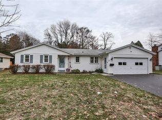 16 Saddleback Trl, Rochester, NY 14624