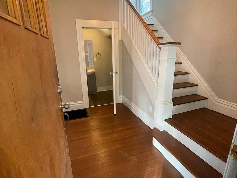 1845 Crescent Ave — Photo 5