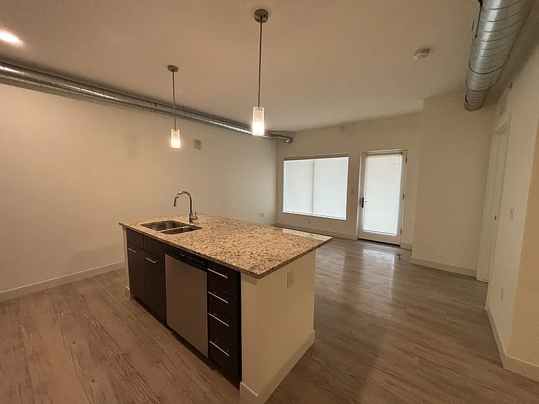 601 Lake Michigan Dr NW — Photo 17