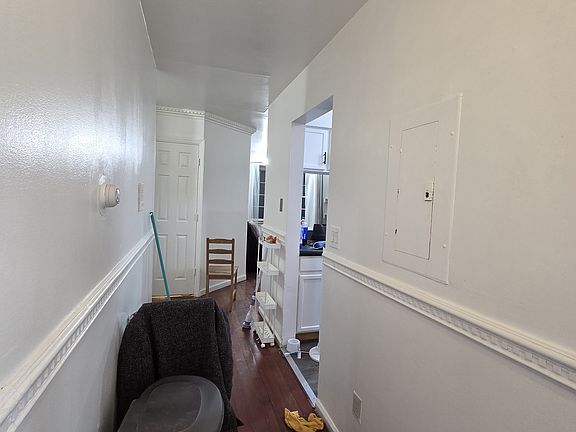 5th image of 1439 Vyse Ave APT B