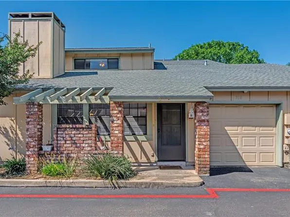 910 W Meadowmere Ln, Austin, TX 78758