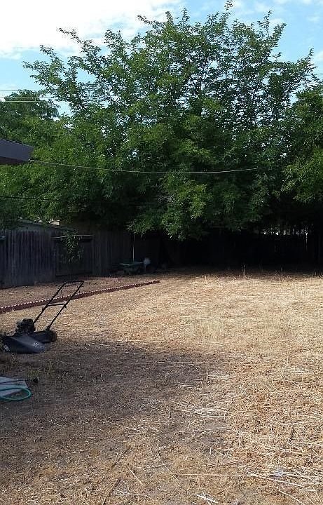 2nd image of 4916 Indian Oaks Ct