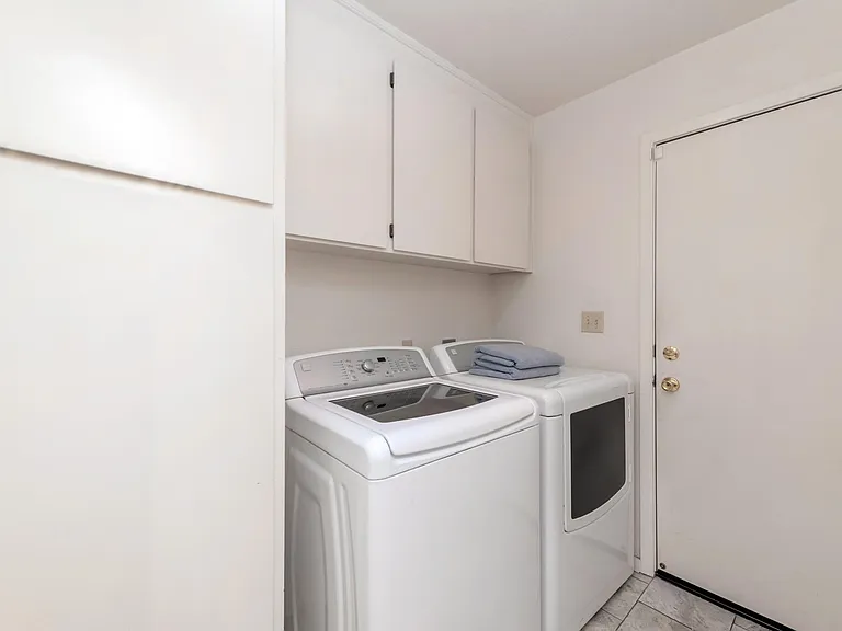 Full size washer & dryer.
