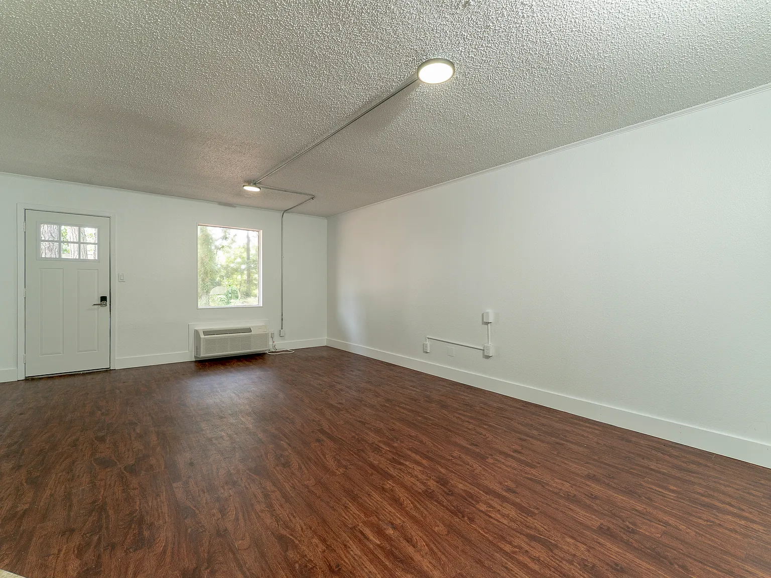 Studio, 500 sqft, $750 — Photo 4