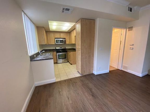 3rd image of 22339 Morea Way