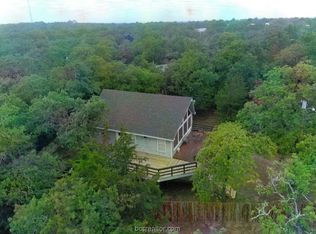 302 Lake Forest Cir, Somerville, TX 77879