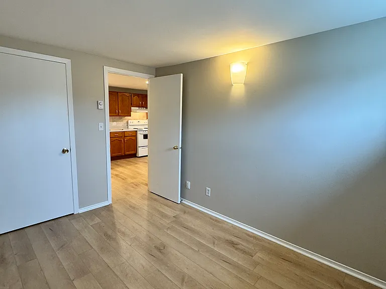 10 Green Bay Rd #1 — Photo 13