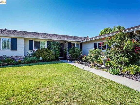 3rd image of 3540 Garrow Dr