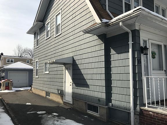 3rd image of 16 Elmira Ave