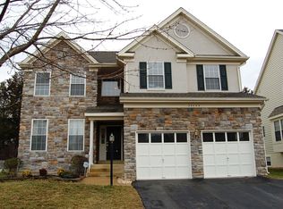 25409 Chicama Dr, Chantilly, VA 20152