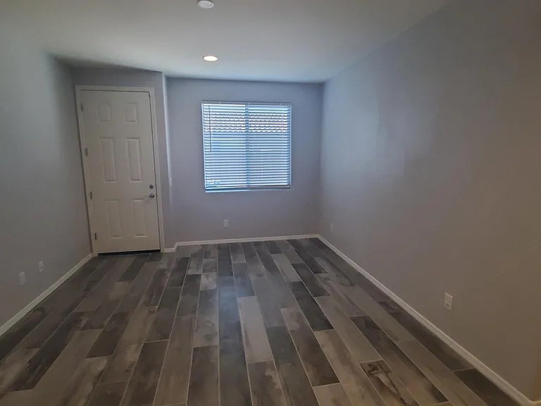 1256 E Jahns Dr — Photo 15