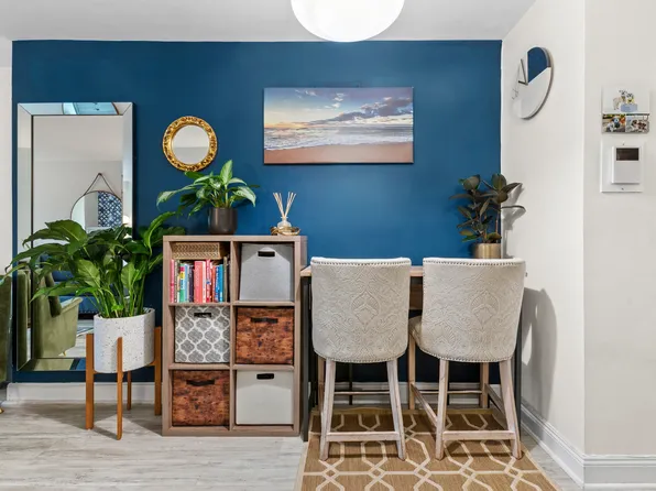 40 Clinton Street image 6 of 11