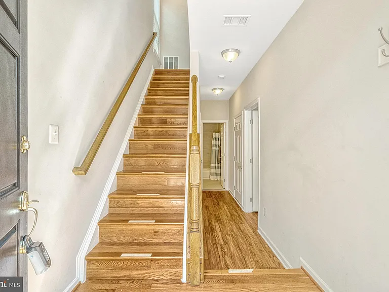 25368 Shipley Ter — Photo 4