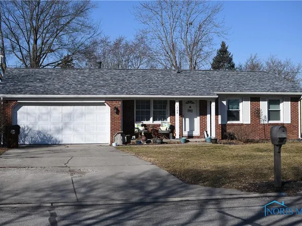 208 Westfield Ave, Defiance, OH 43512