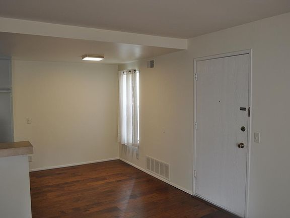 3rd image of 8755 Gilman Dr Unit A