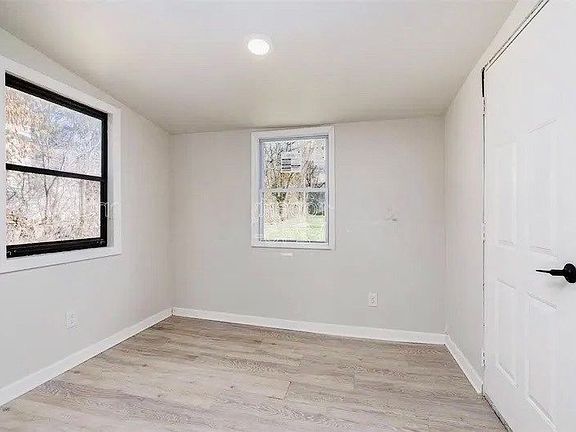 5th image of 3515 West Pl