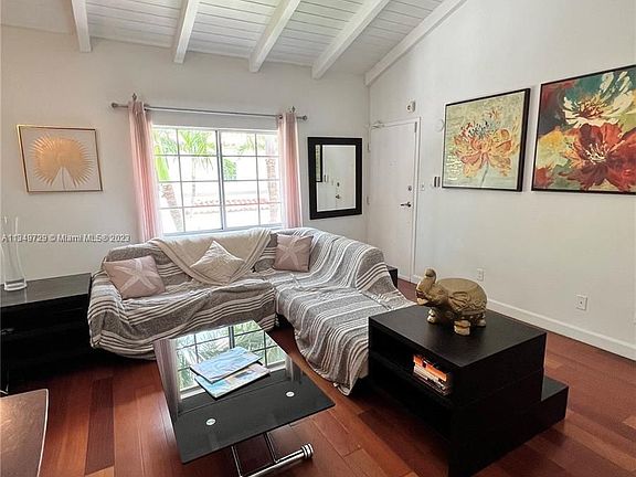 2nd image of 1508 Pennsylvania Ave APT 8B