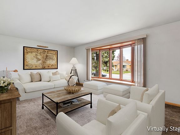 3rd image of 6419 W 88th St
