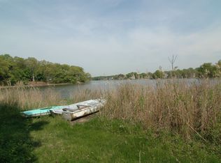 145 Nearwater Ln, Darien, CT 06820