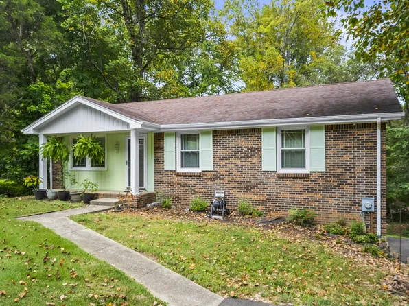 3419 Drake Rd, Adams, TN 37010