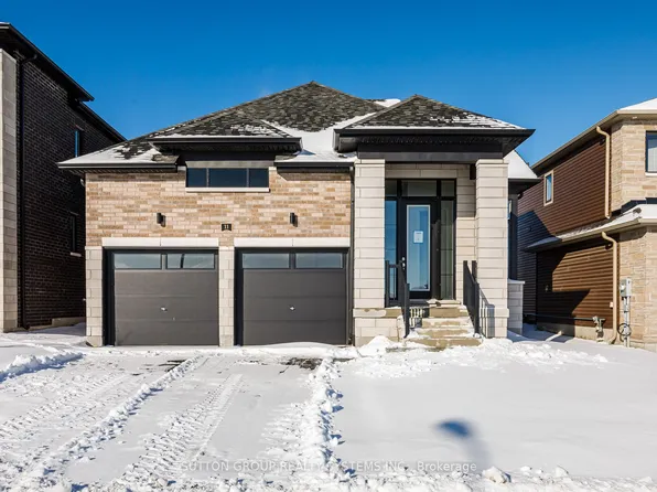 11 Sun Valley Ave, Wasaga Beach, ON L9Z 0N6