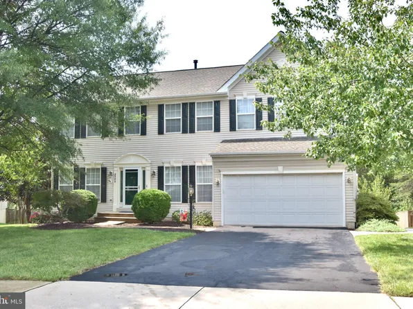 8584 Rothbury Dr, Bristow, VA 20136