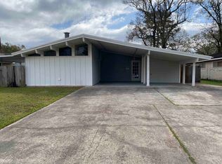 3015 Avenue L, Nederland, TX 77627