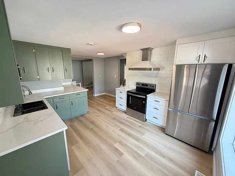 28411 Liberty Rd — Photo 15
