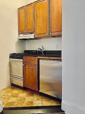 5th image of 538 E 85th St APT 2C