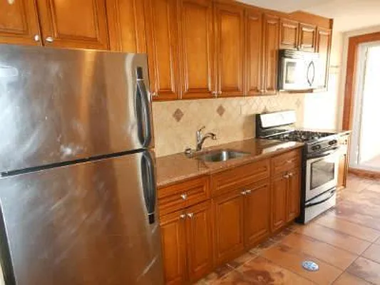 Rented by Town Residential | media 30