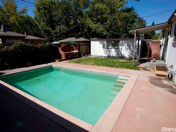 3rd image of 3112 61st St