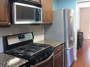 710 Oxford Square Dr, Silver Spring, MD 20905