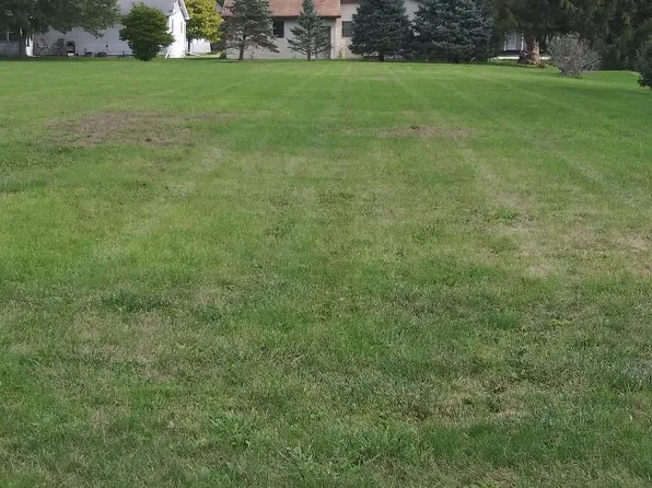 237 Peru St, Paw Paw, IL 61353