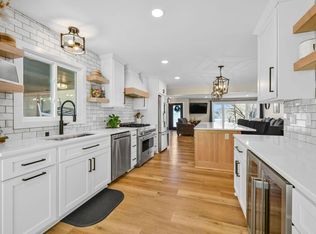 W207S8686 Hillendale Dr, Muskego, WI 53150
