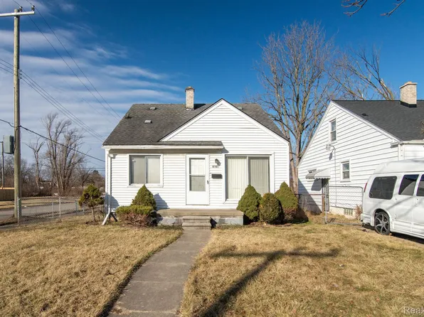8201 Saint Marys St, Detroit, MI 48228