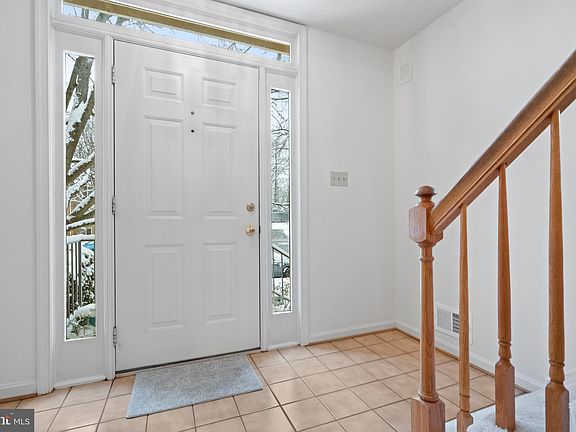 3rd image of 2100 Kings Garden Way