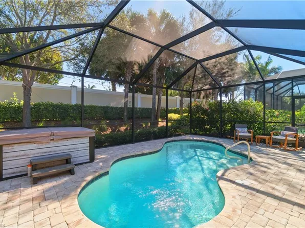 7202 Wilton DR, NAPLES, FL 34109