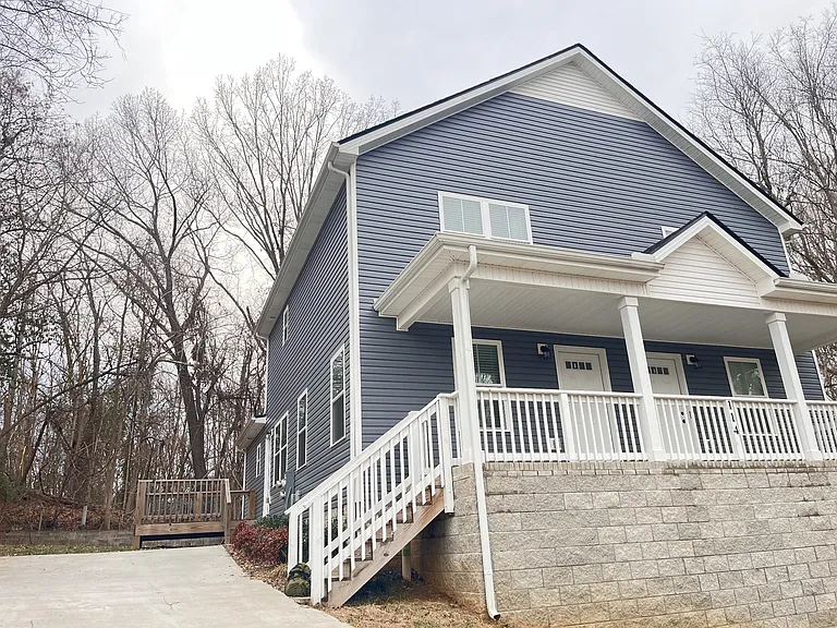 114 Valley View Cir #B — Photo 3