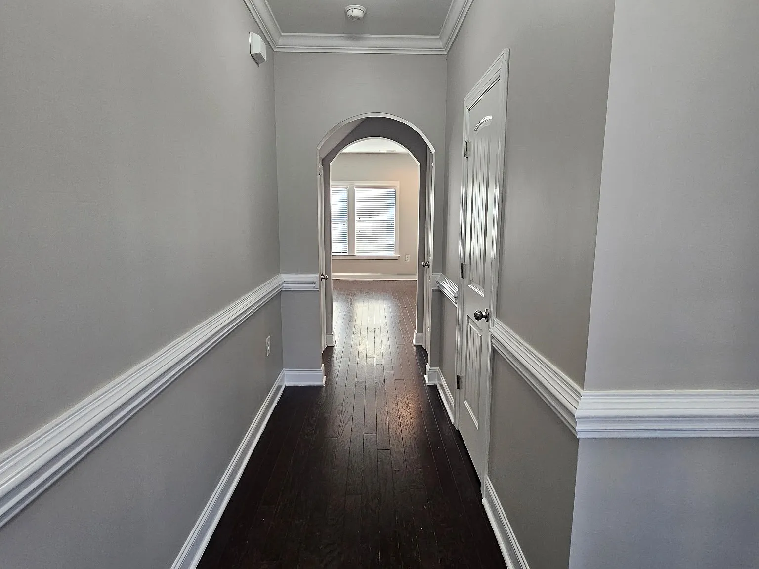4 bed, 2.5 bath, 1834 sqft, $2,150 — Photo 2