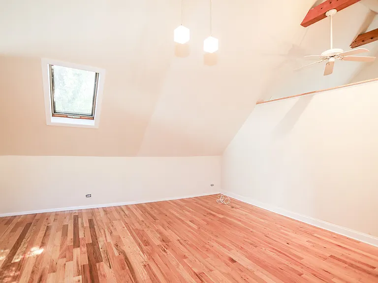 1134 W Wellington Ave #2 — Photo 3