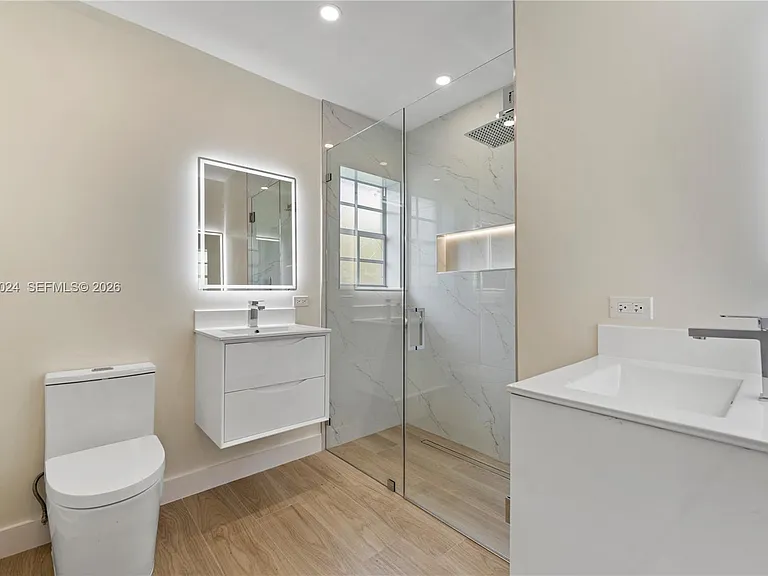 516 Gerona Ave — Photo 13
