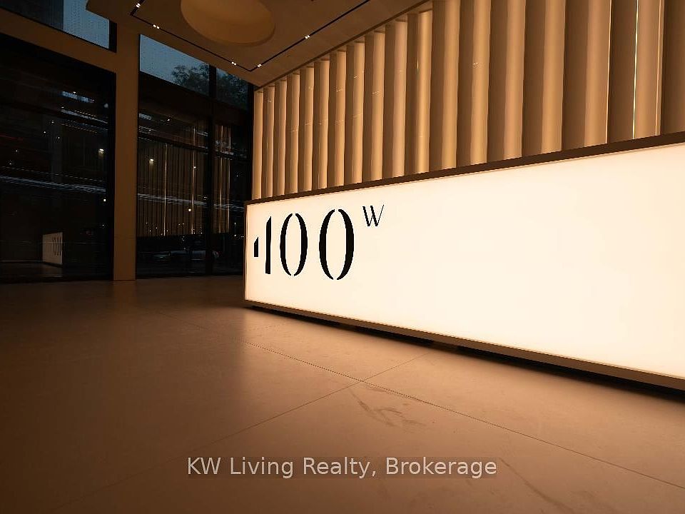 1st image of 400 King St W #523