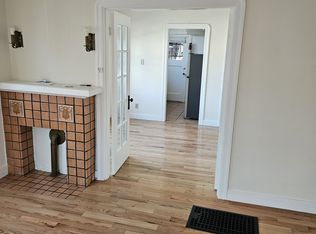 1408 E 25th Street Way, Oakland, CA 94606