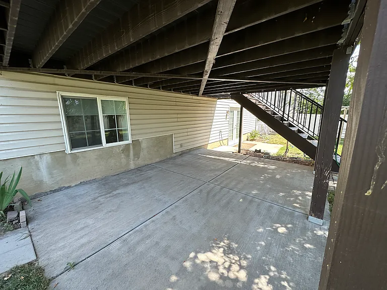 735 N 1200 E #B — Photo 8