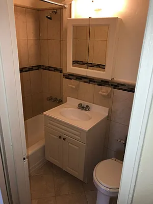 Rented by Zev Pollack Co LLC | media 19