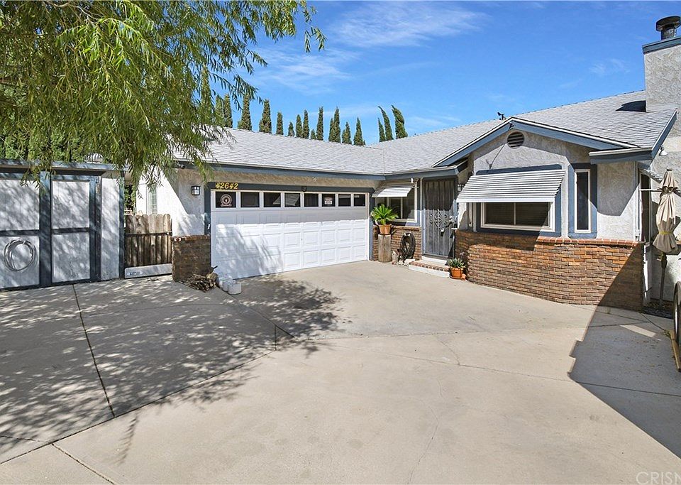 1st image of 42642 Gumtree Dr
