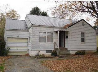 1920 Benedict Cir, Saint Albans, WV 25177