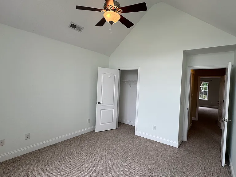 5685 Hyacinth Ln — Photo 20